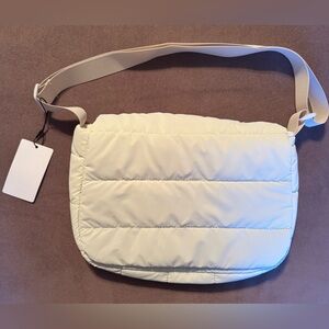 Elegant Off White Quilted Shoulder/Crossbody Bag NWT